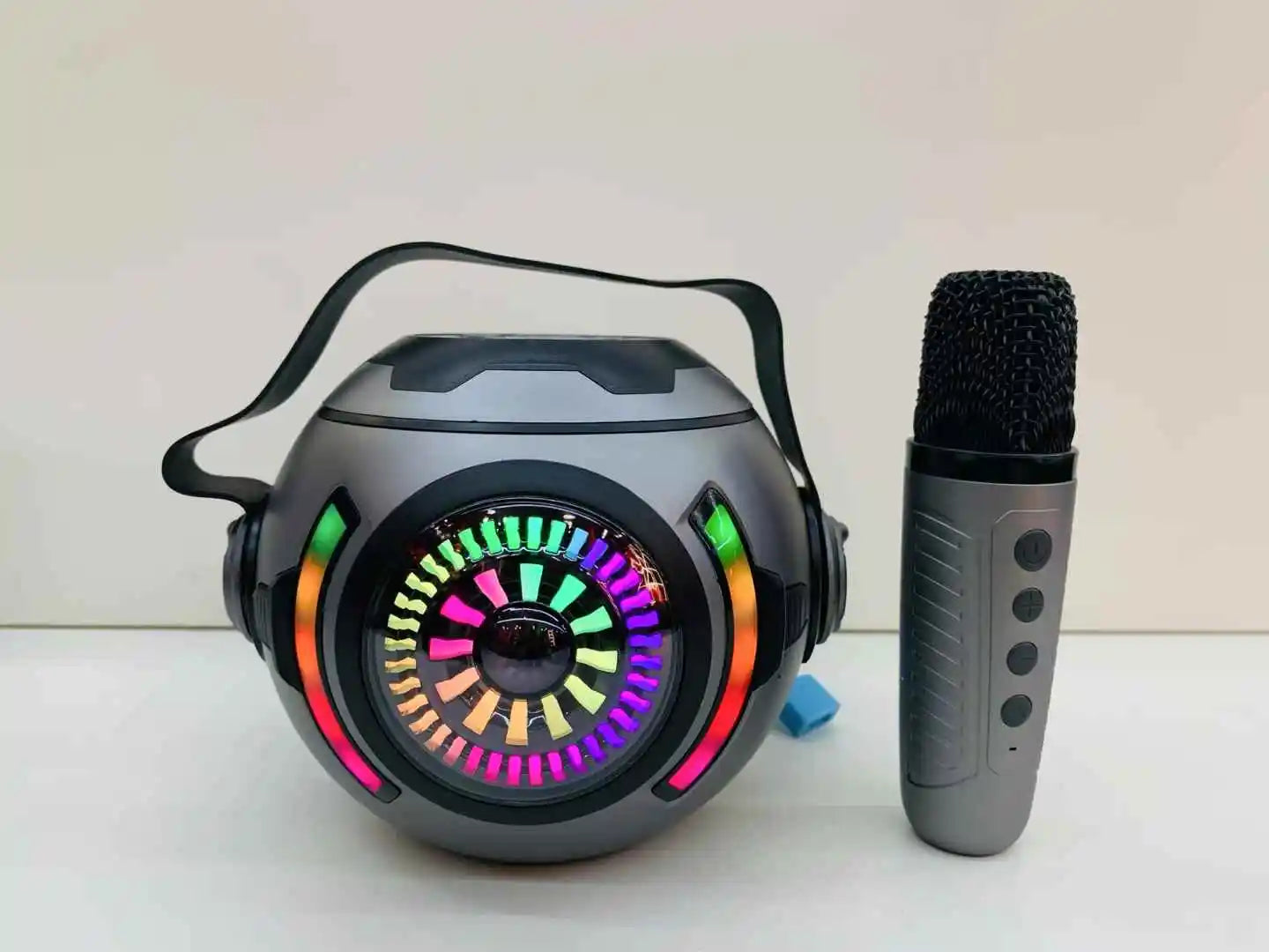 KaraSound™ – Parlante Karaoke Portátil con Micrófono Inalámbrico